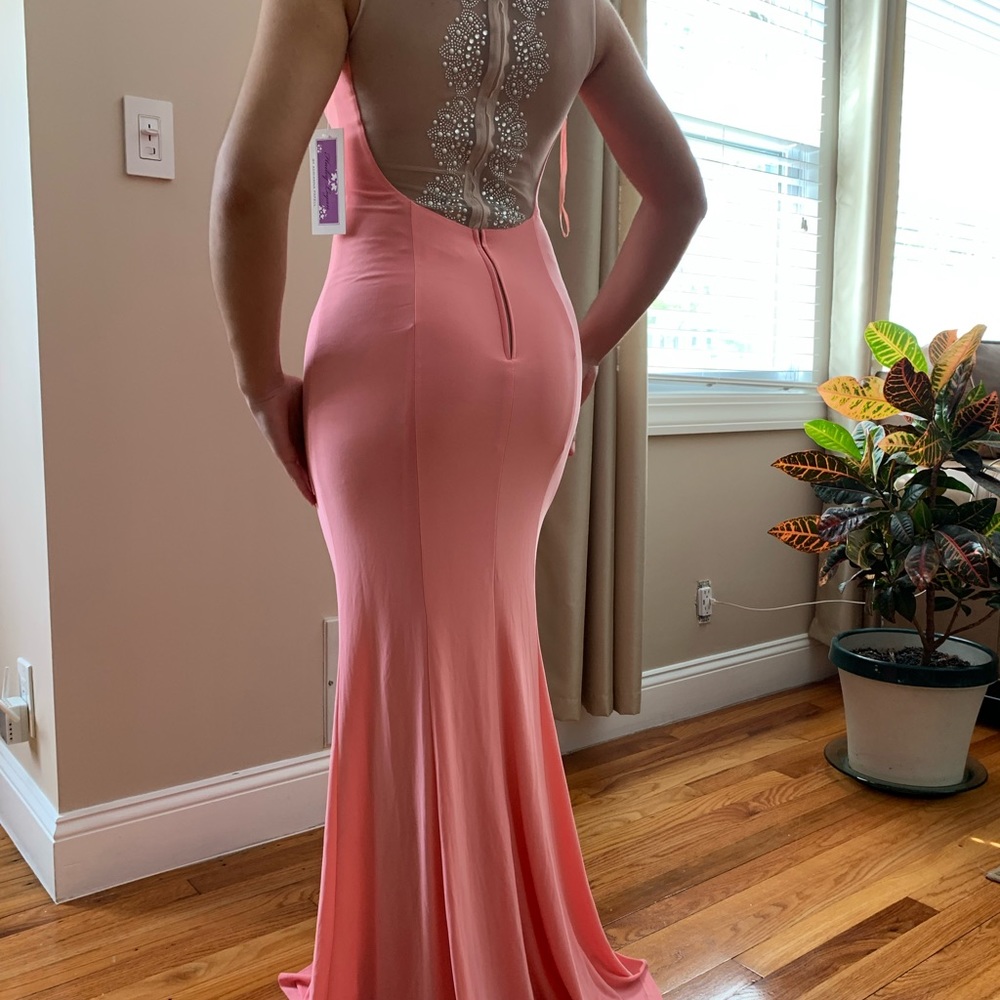 Adriana Papel pink gown - Picture 5 of 8